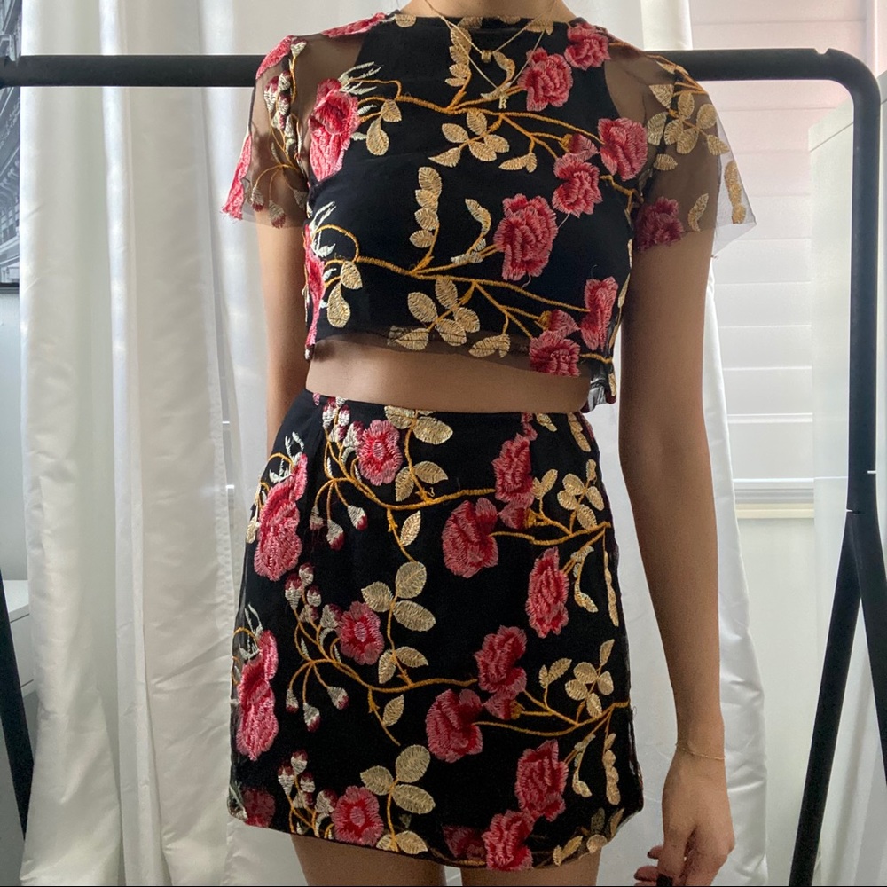 Reverse 2-Piece Set